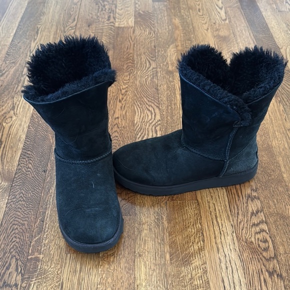 UGG Shoes - UGG Women’s Black Suede Boots Size 8.5
